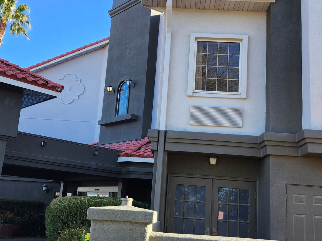 La Quinta Inn & Suites by Wyndham Tucson Airport主图