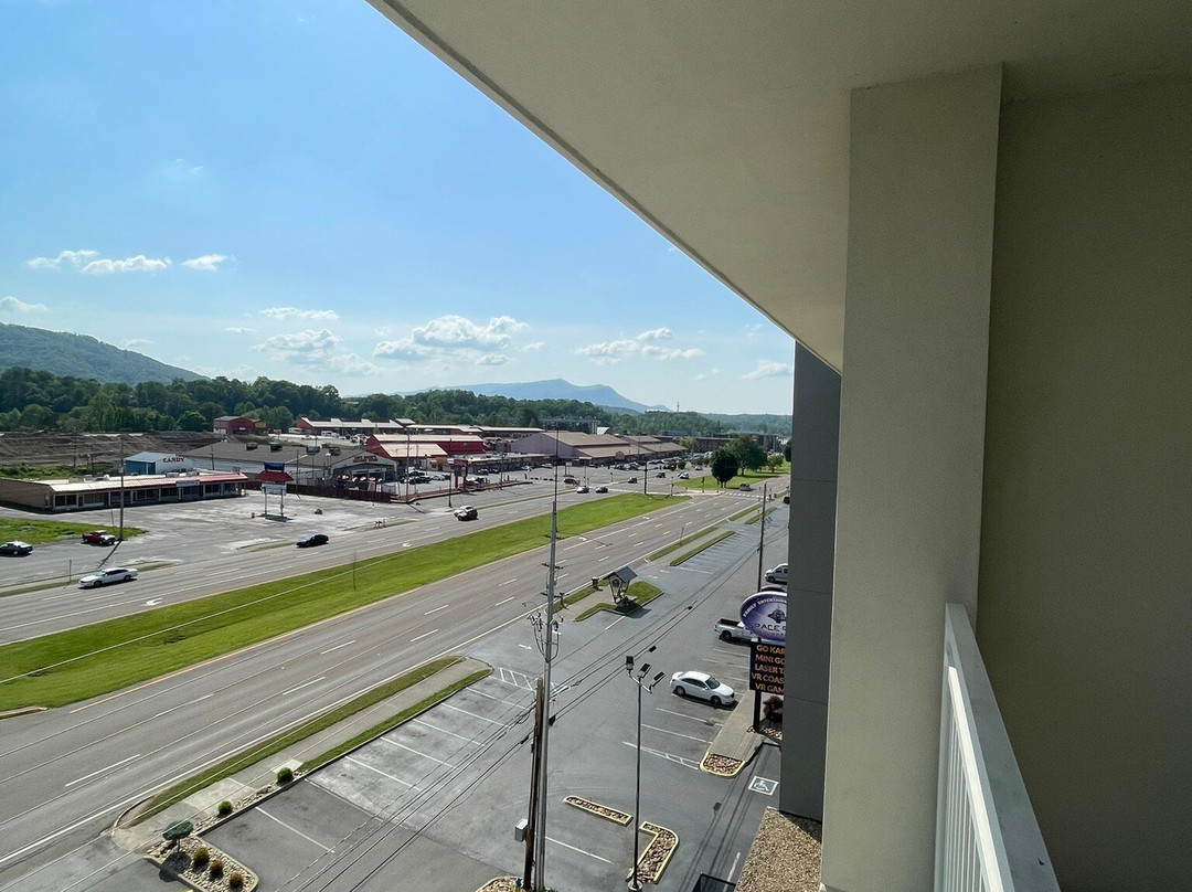 Holiday Inn & Suites Pigeon Forge Convention Center By IHG主图