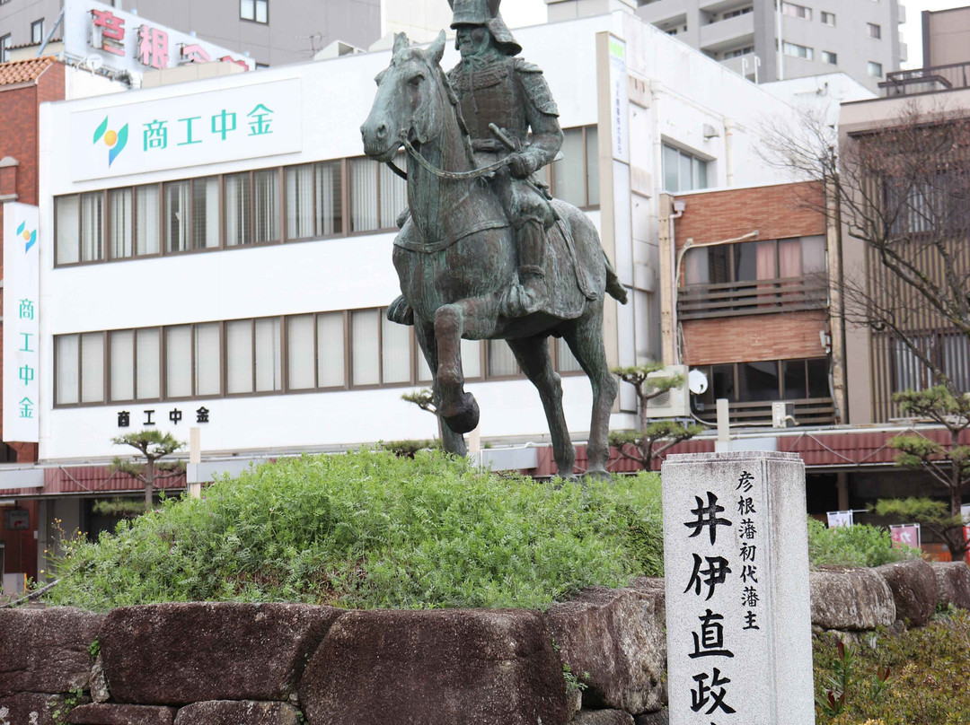 Ii Naomasa Statue-彦根市必去景点