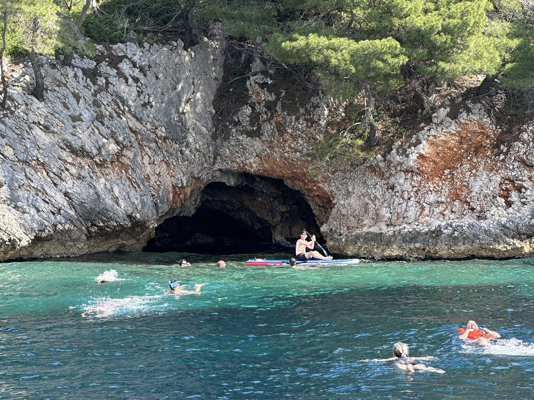 Azure Voyage Dubrovnik-Boat excursions景点图片