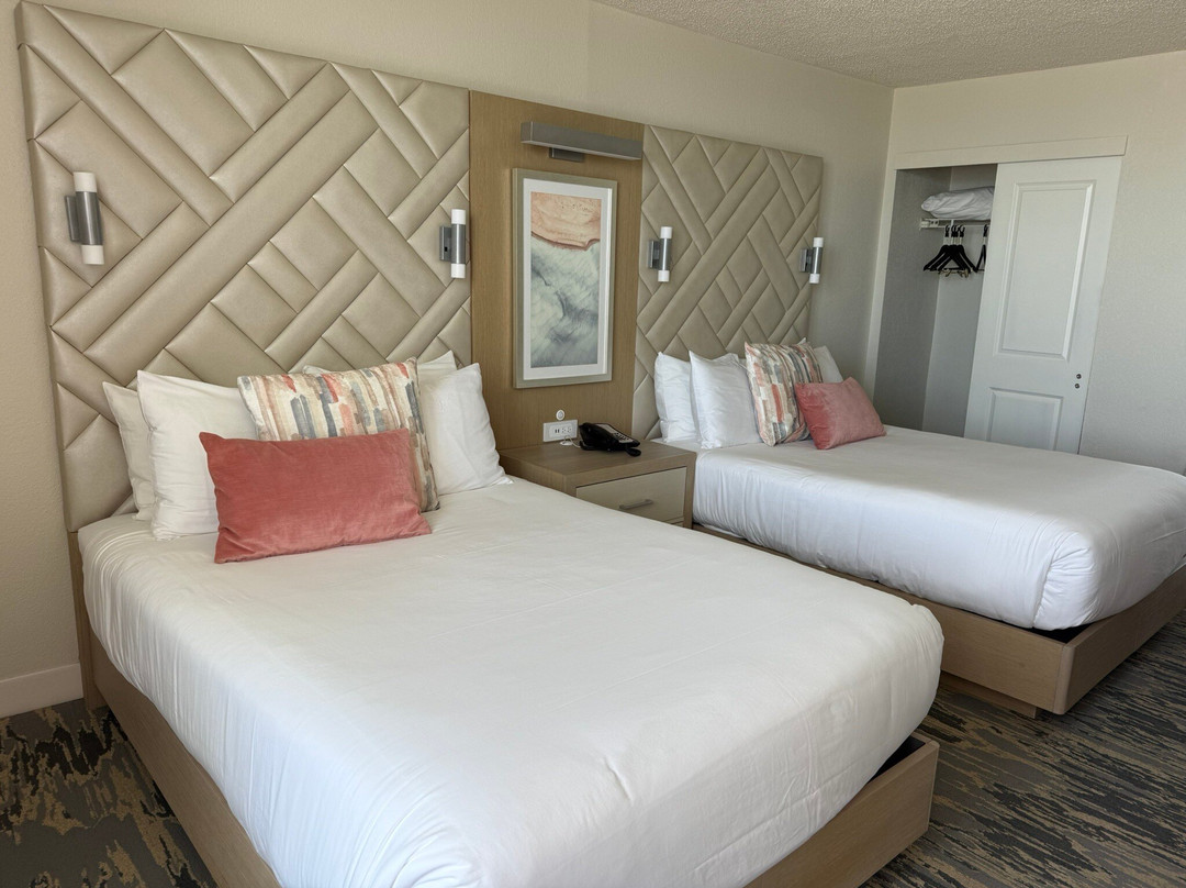 Port O Call Hotel主图