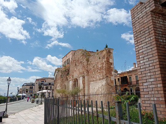 Chiesa di San Pietro-瓦斯托必去景点