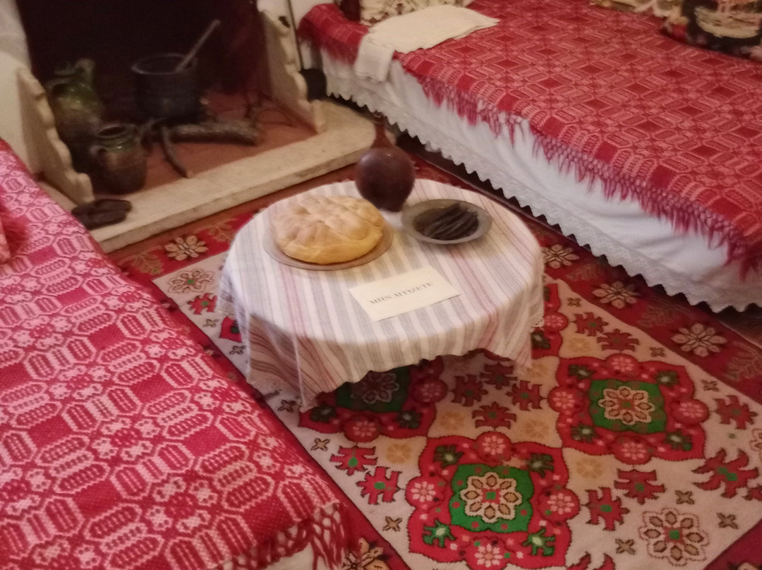 Laografikó Mouseío Chrístou Tsiótsiou Tatiánas Ntérou-Siatista必去景点