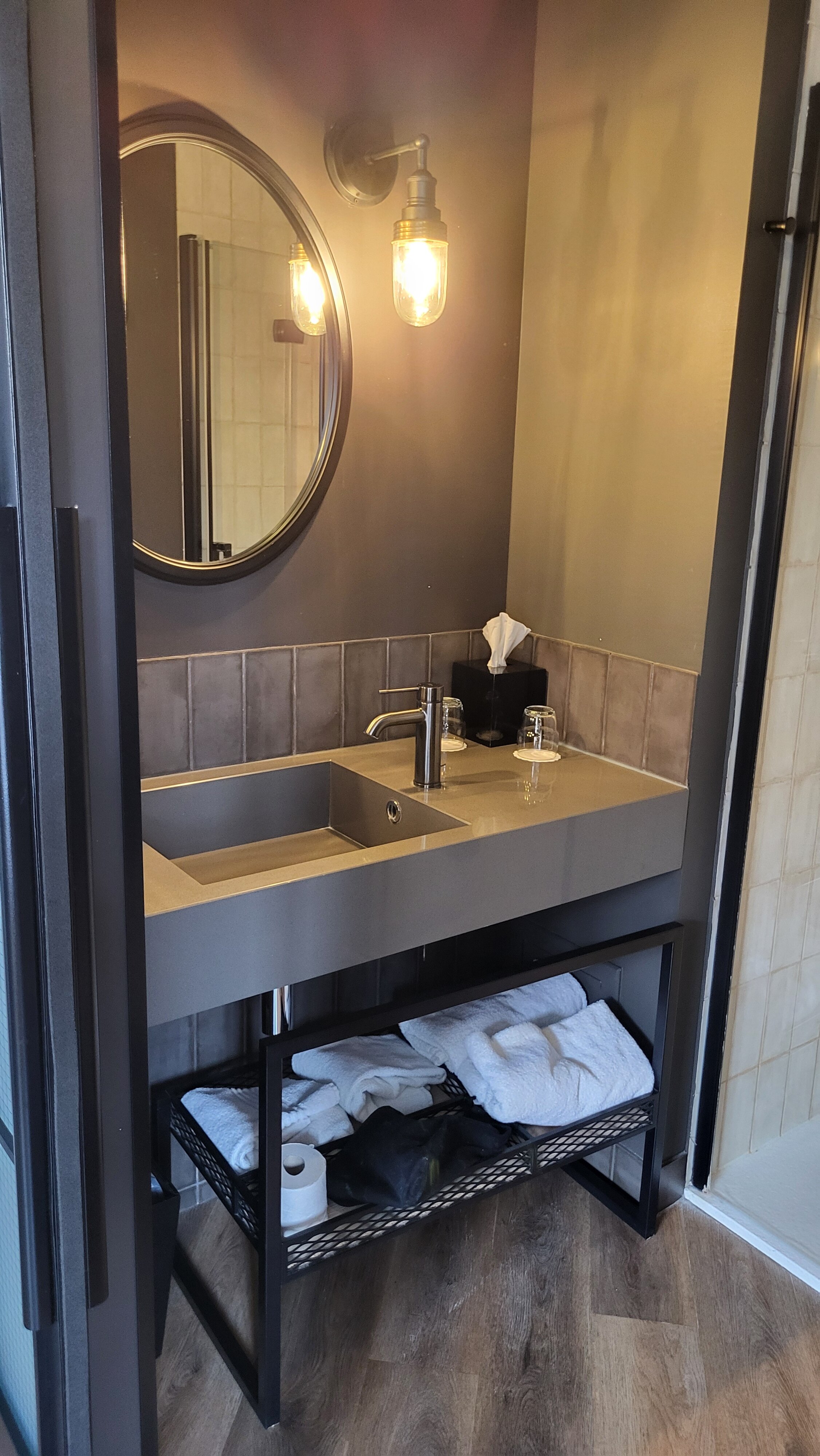 Moxy Lille City-浴室