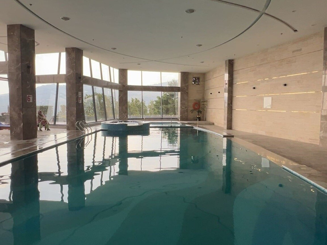 Ramada By Wyndham Murree Lower Topa Resort主图