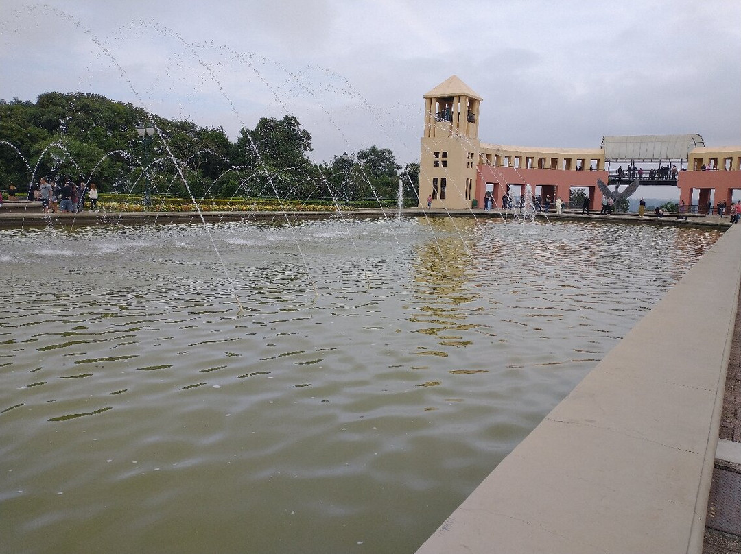 坦格瓦公园-库里提巴必去景点