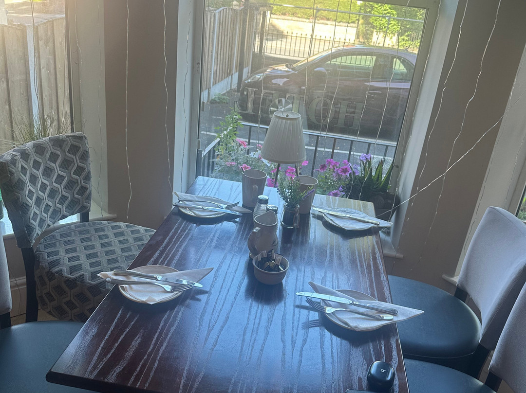 The Westlynne Hotel & Apartments主图