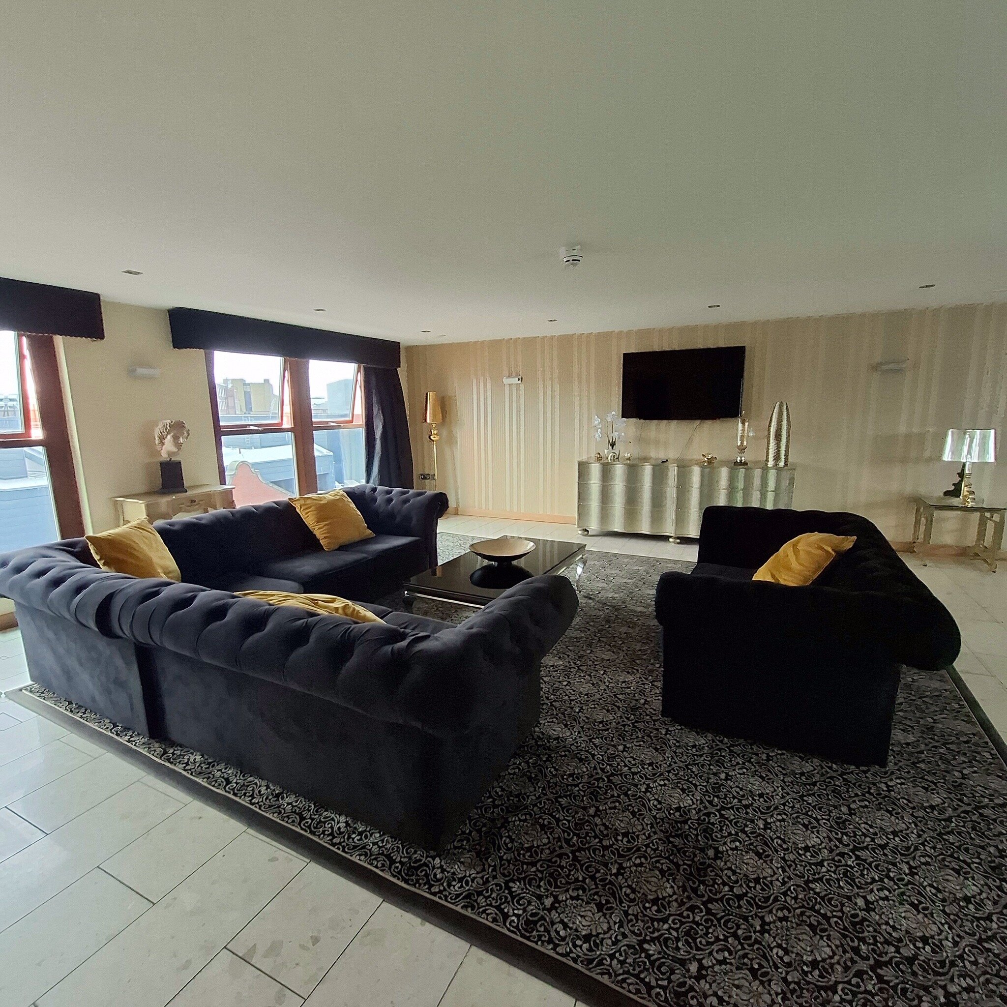 卡萨特利时髦衬垫酒店-官方