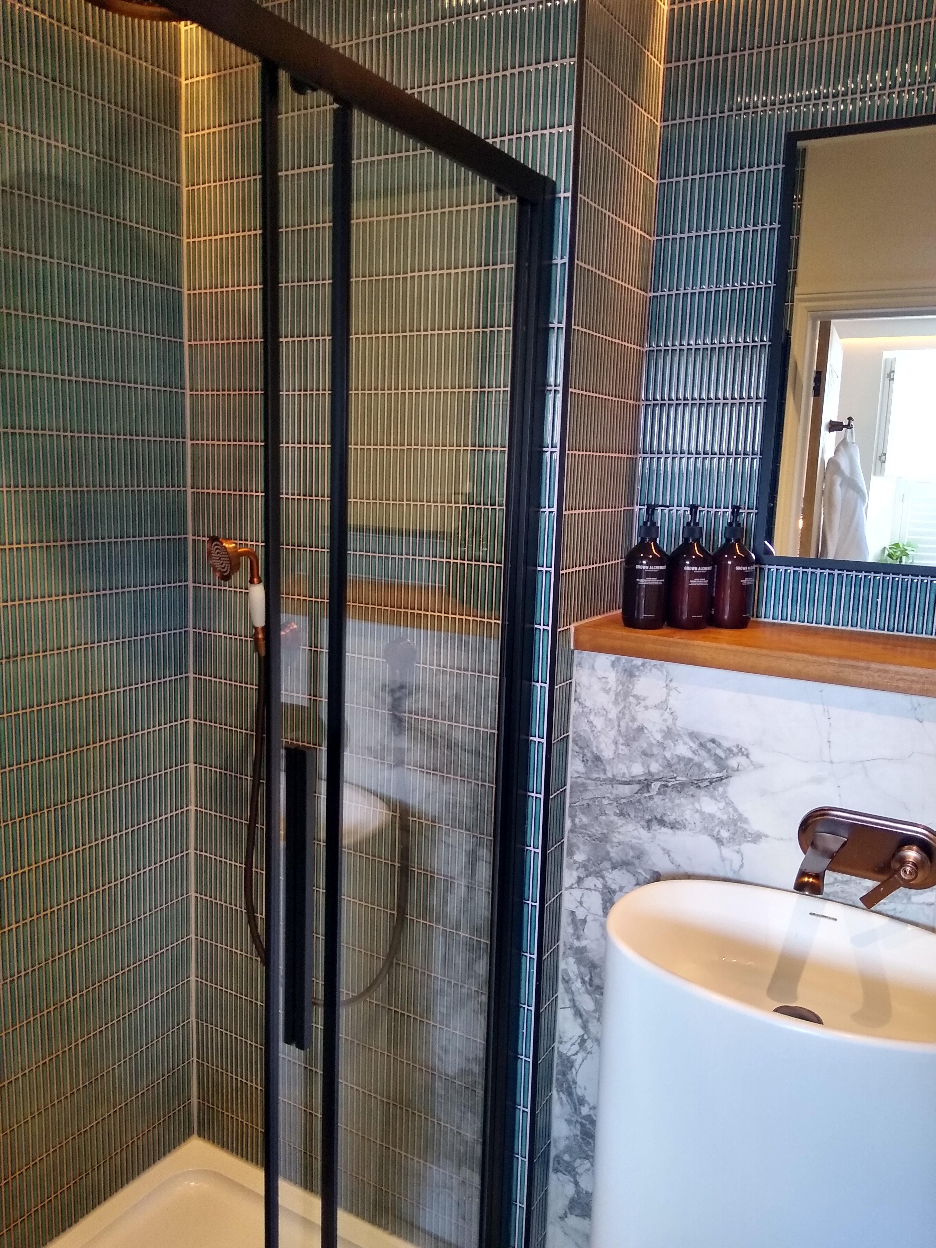 Hive Townhouse-浴室