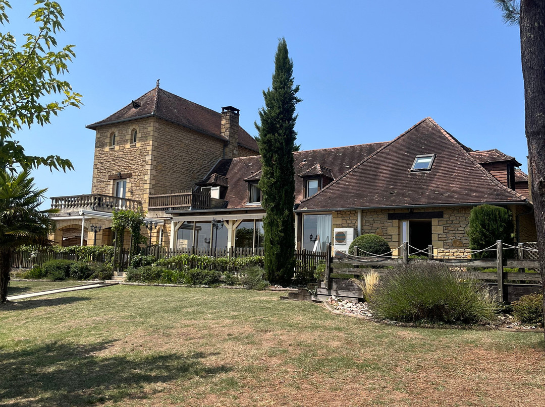 Hôtel-Restaurant Les Collines主图