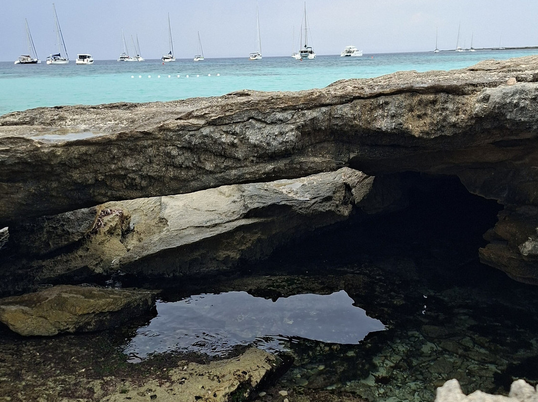 Lido Burrone-法维格纳纳必去景点
