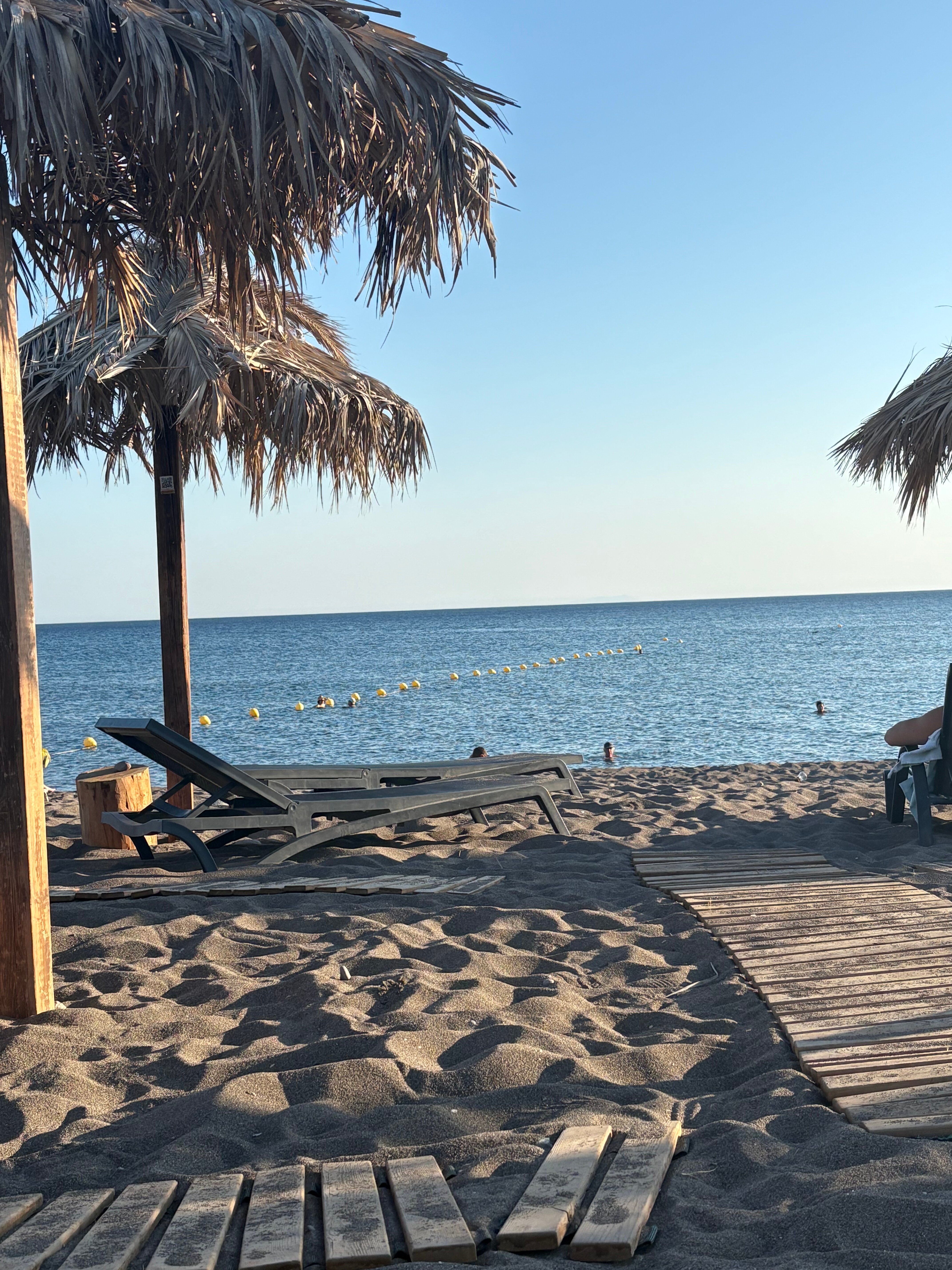 Aeolian Village Beach Resort-官方