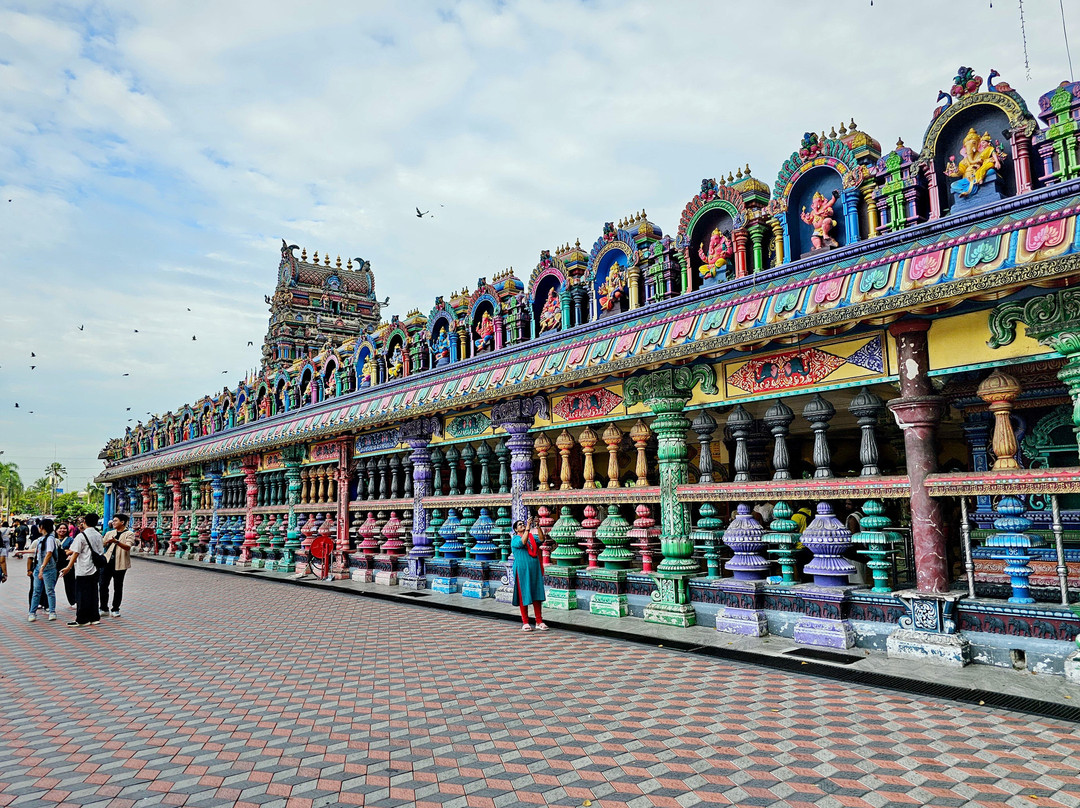 Sri Venkatachalapathi & Alamelu Temple-黑风洞必去景点