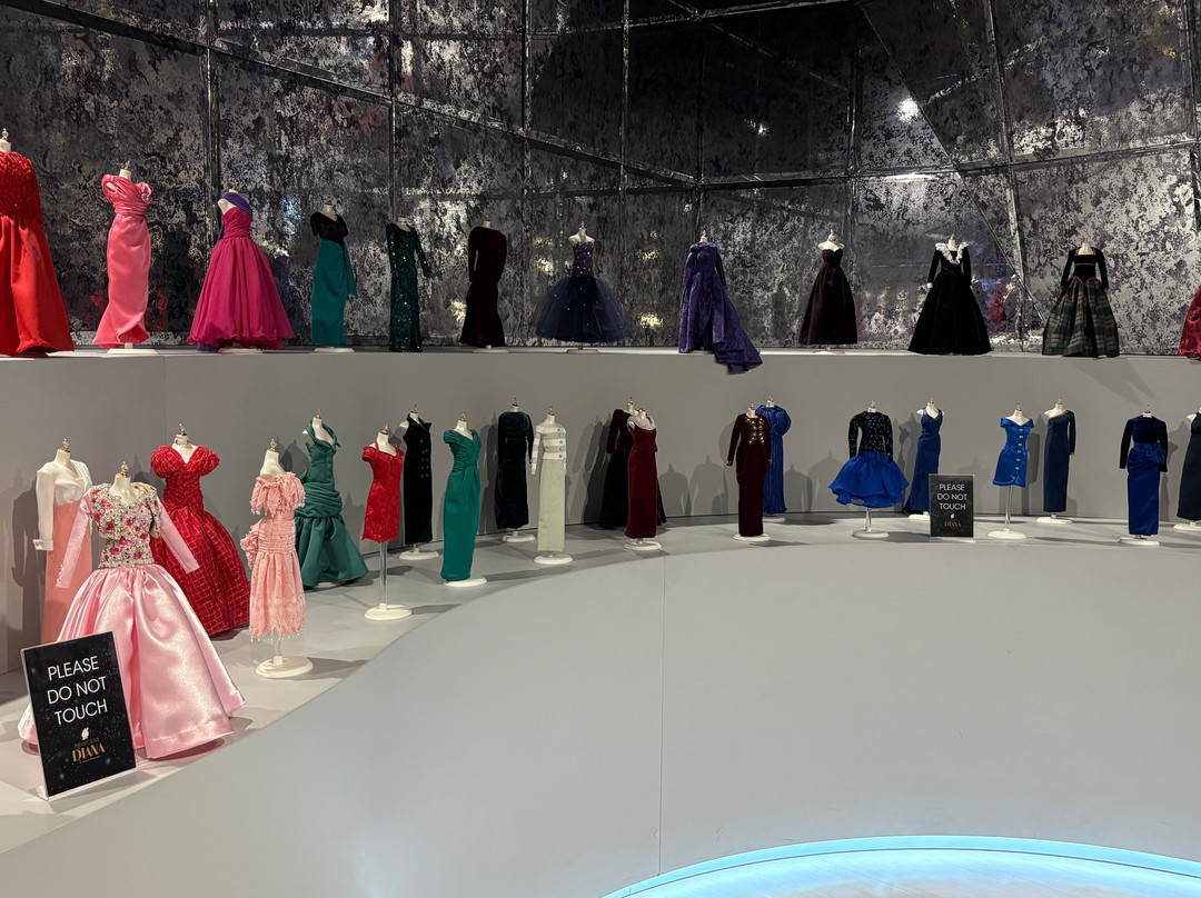 Princess Diana & The Royals: The Exhibition