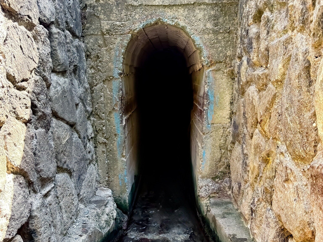 Seven Springs Tunnel-科林比亚必去景点