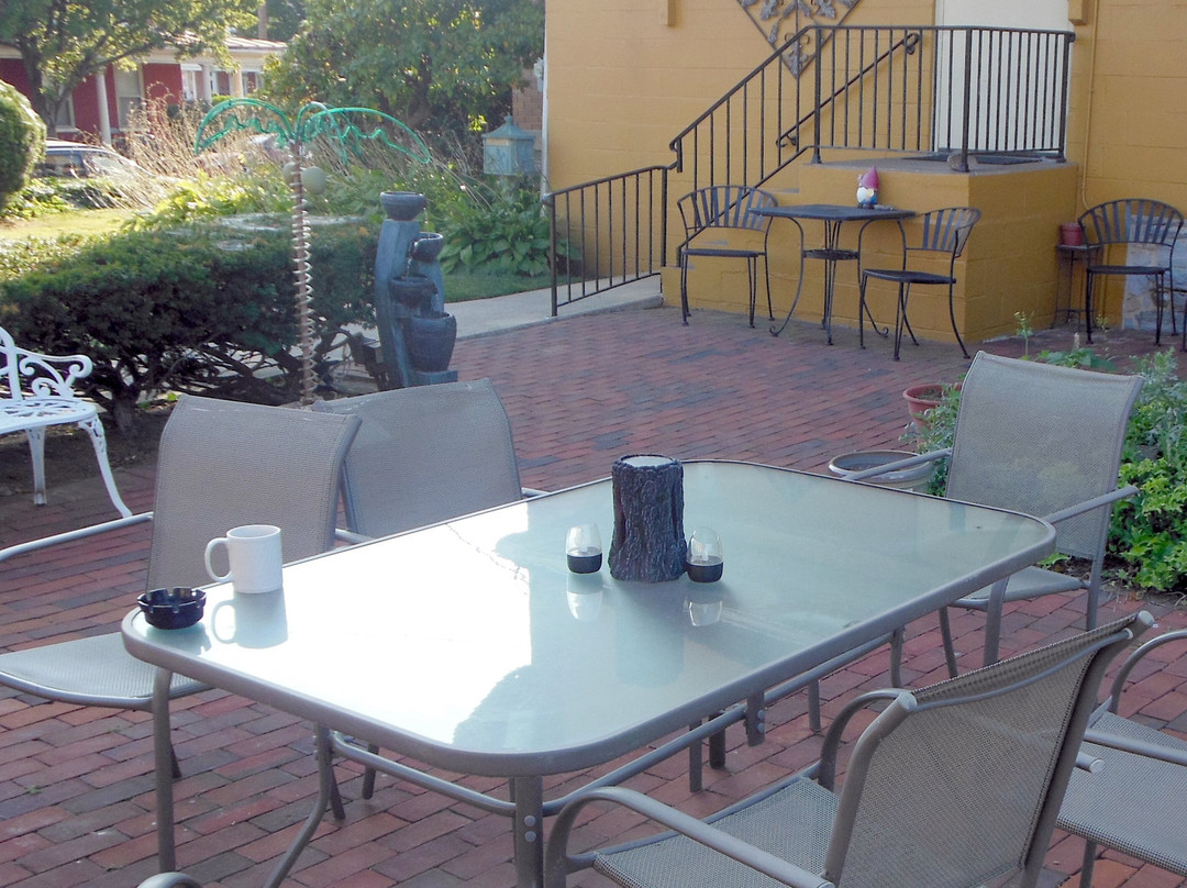 Walton Manor Inn Bed & Breakfast主图