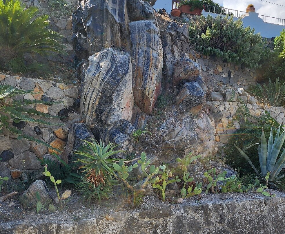 Servizio Taxi Gian.Si.-利帕里必去景点