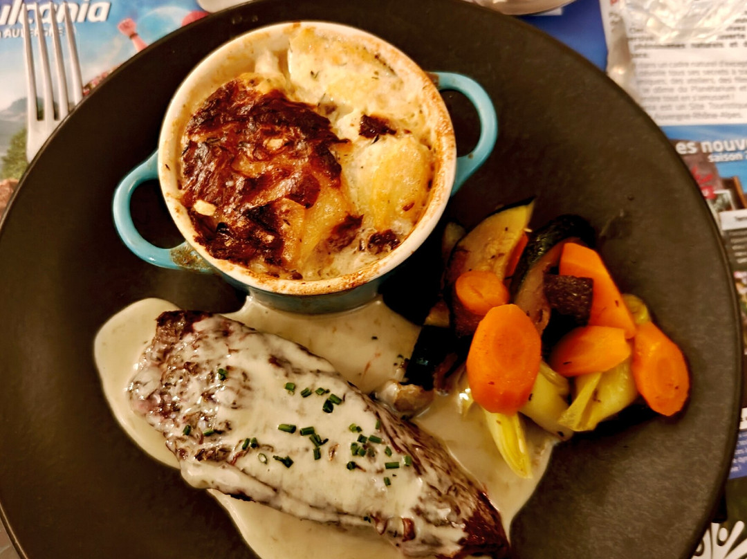 Le Chatel Hotel-Restaurant主图