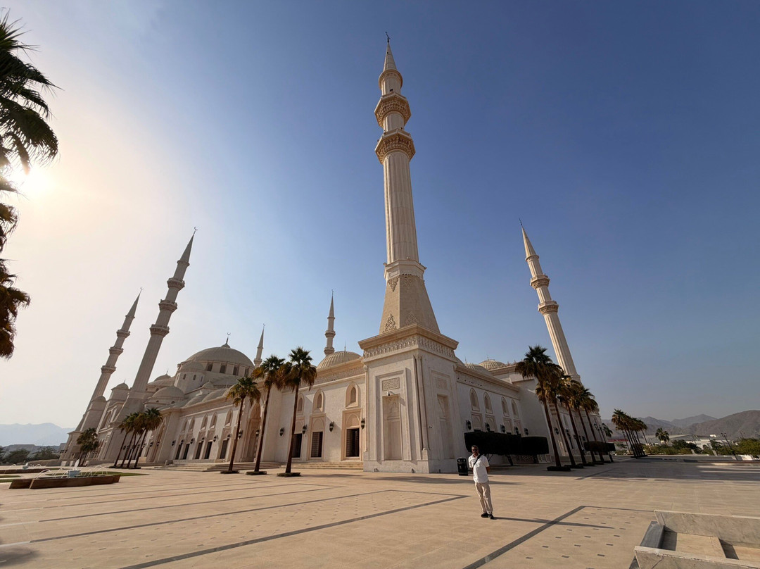 Sheikh Zayed Mosque - Fujairah-富查伊拉必去景点