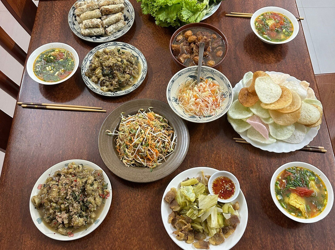 Chef Duyen's Home Cooking Classes & Tours-Ba Dinh必去景点