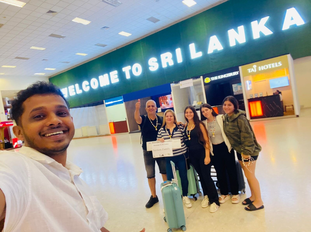 Escape with Yasun-tours & transfer(PVT)LTD-因都鲁瓦必去景点