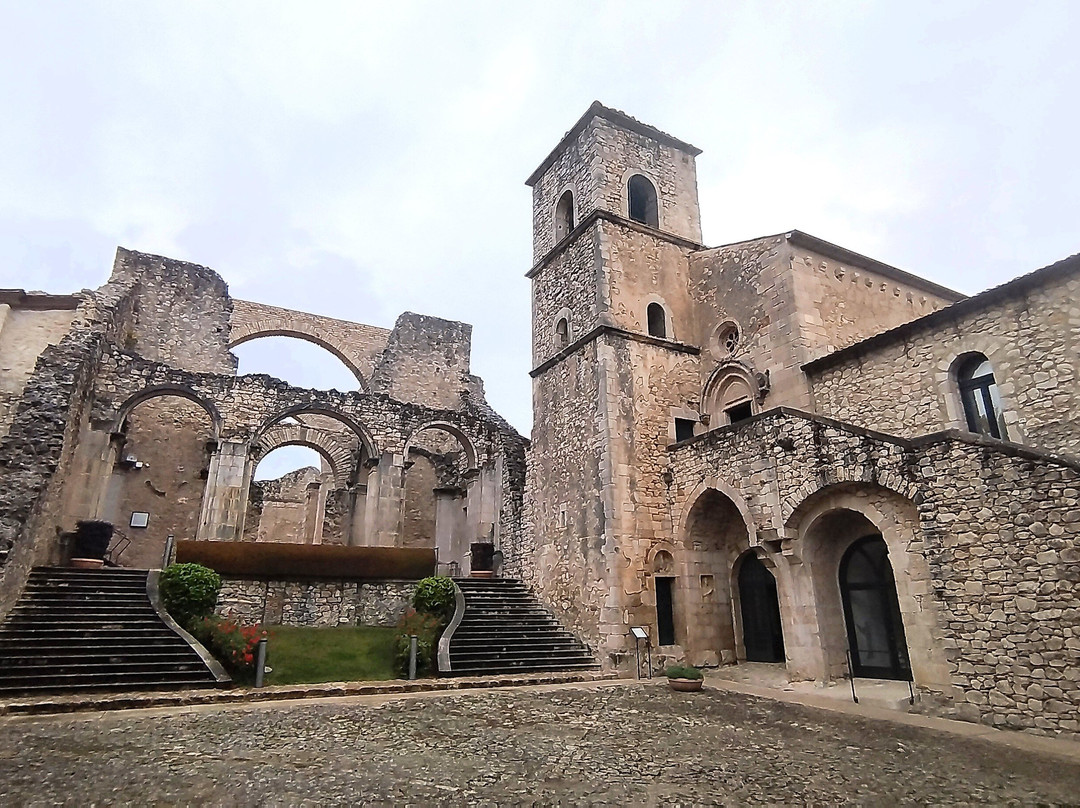 Abbazia del Goleto-Sant'Angelo dei Lombardi必去景点