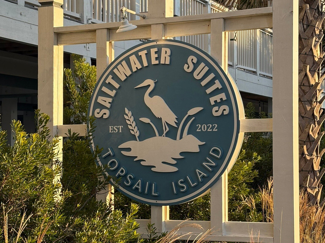 Saltwater Suites on Topsail Island主图