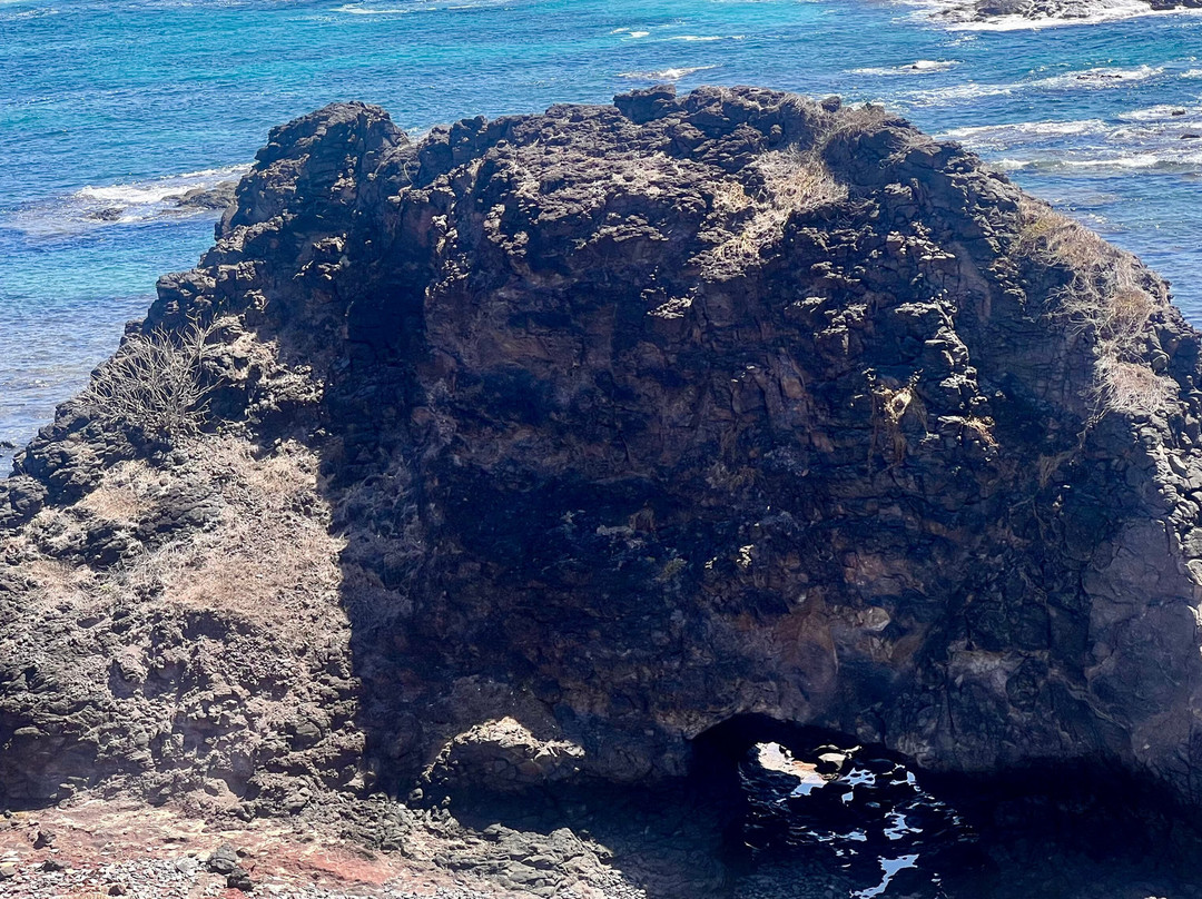 Buraco da Raquel-费尔南多-迪诺罗尼亚群岛必去景点