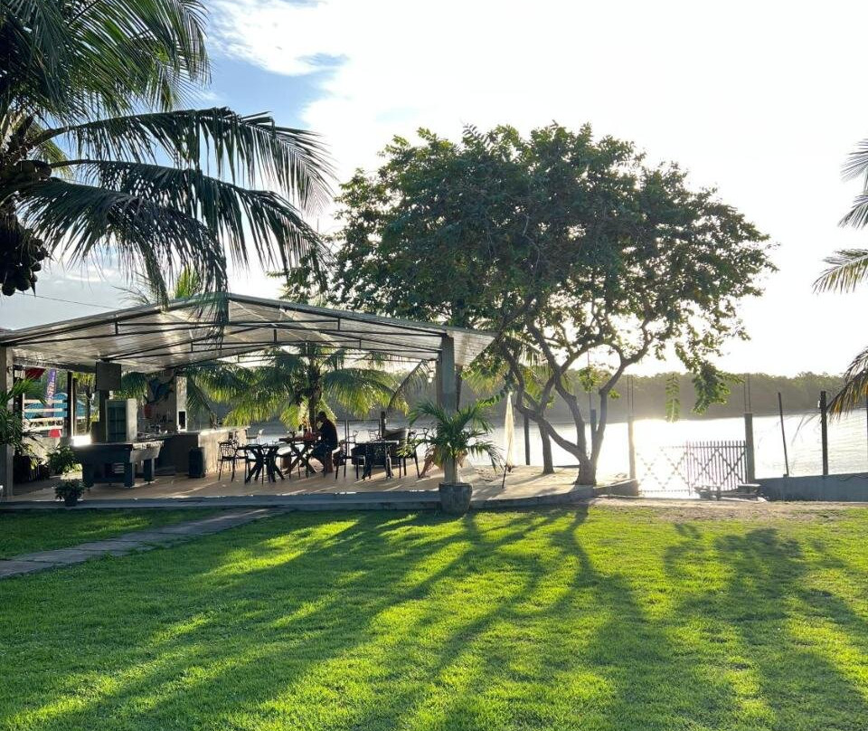 POUSADA dO TUBARAO