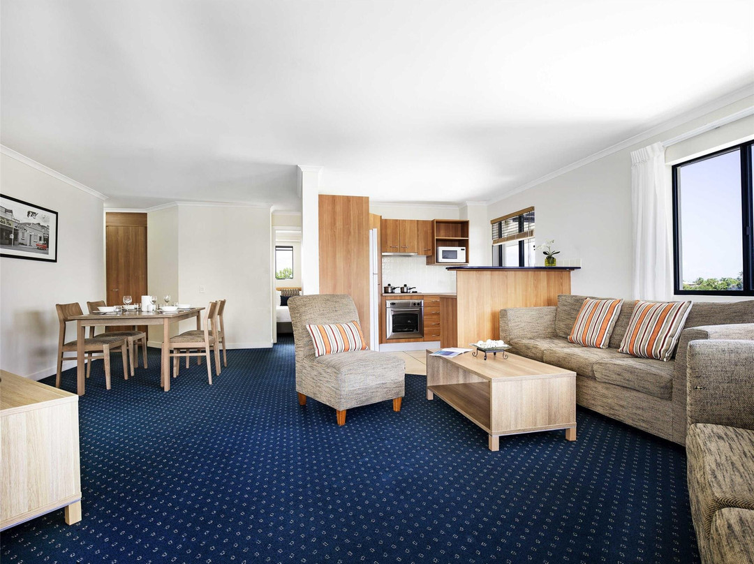 曼特拉赫维湾酒店主图