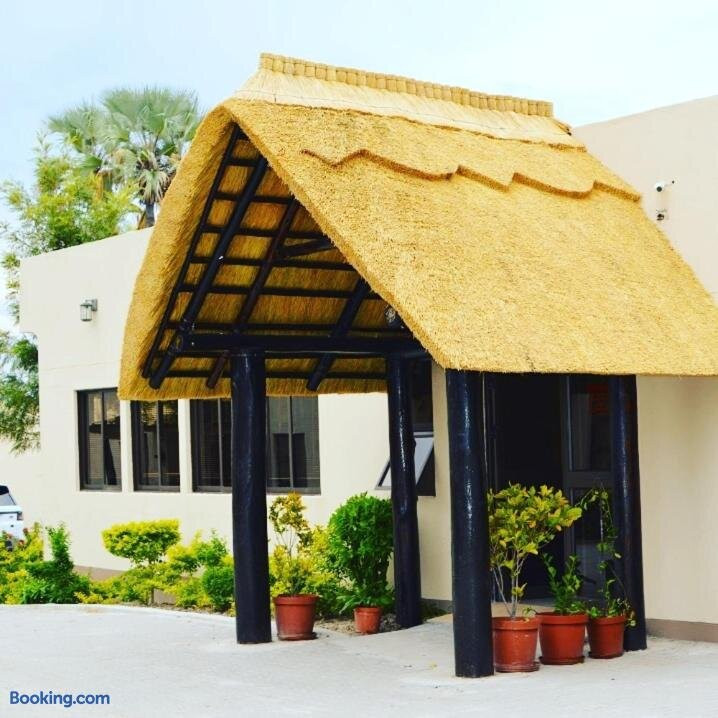 Etang Guest House