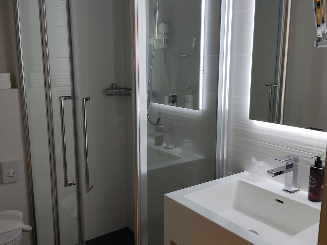 Hotel City Locarno主图