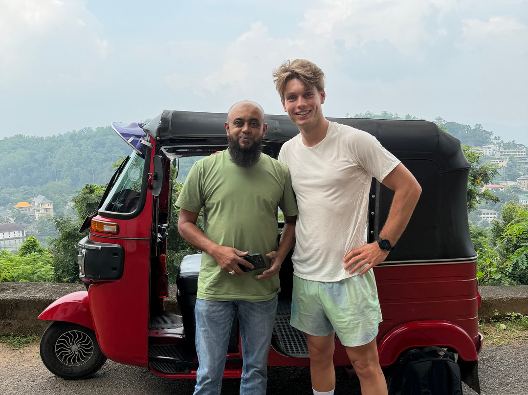 Kandy Blossom Tours-Katugastota必去景点