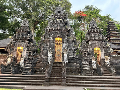 Bali VW Cabriotour-登巴萨必去景点