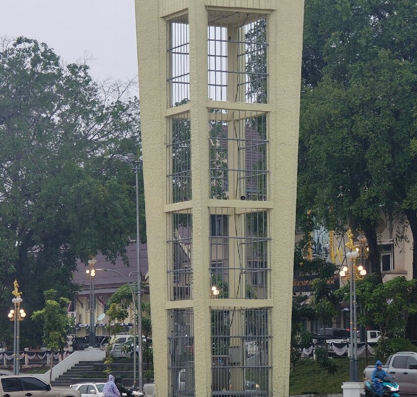Clock Tower-董里必去景点