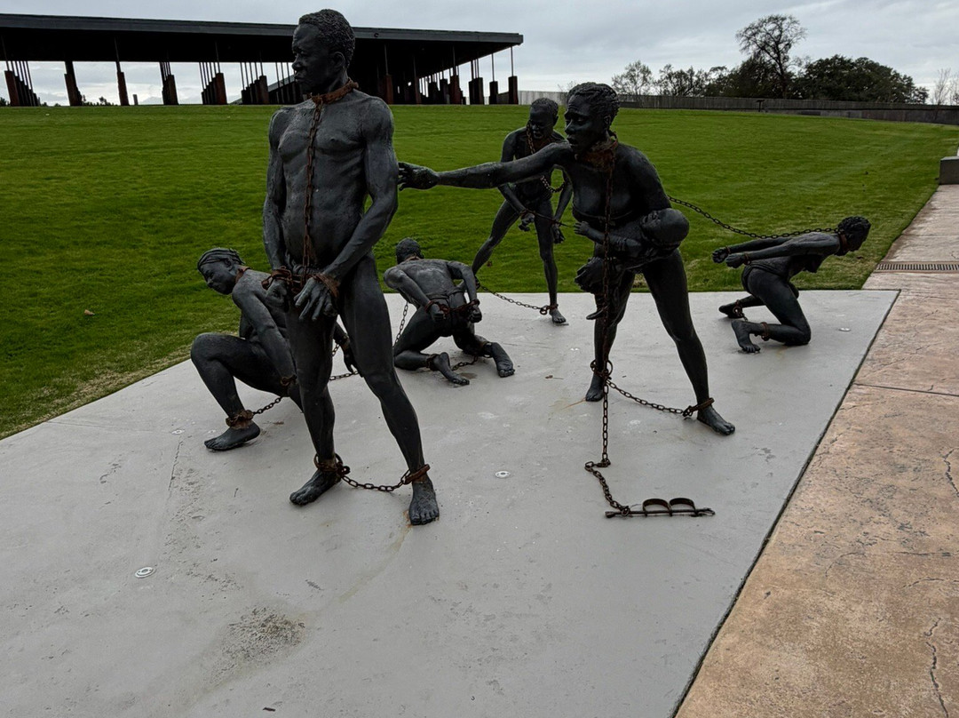 National Memorial for Peace and Justice-蒙哥马利必去景点