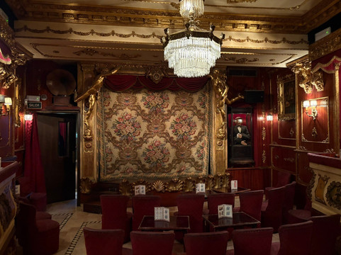 La Cripta Mágica-马德里必去景点