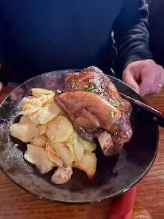 哈森福德餐厅酒店主图