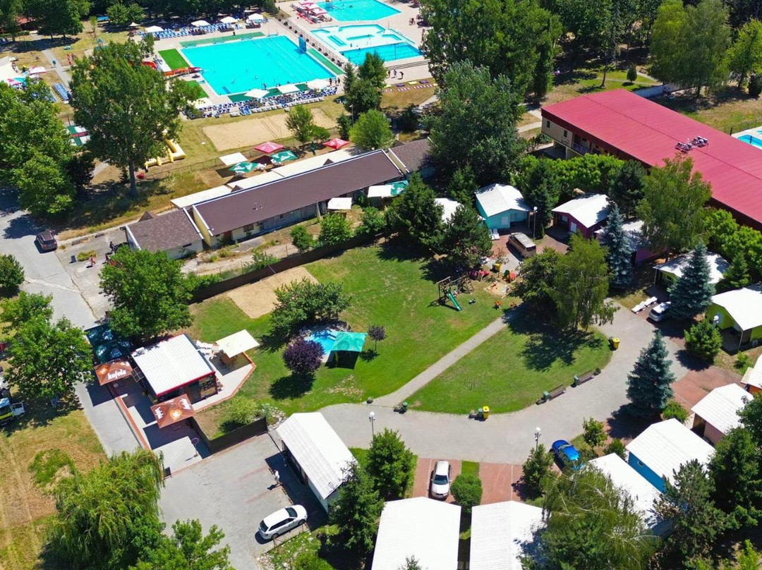 Family Resort Cottages