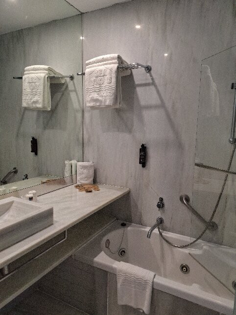 Sea You Hotel Port Valencia主图