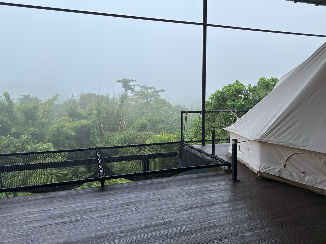 Tanoshi Glamping in Khao Sok