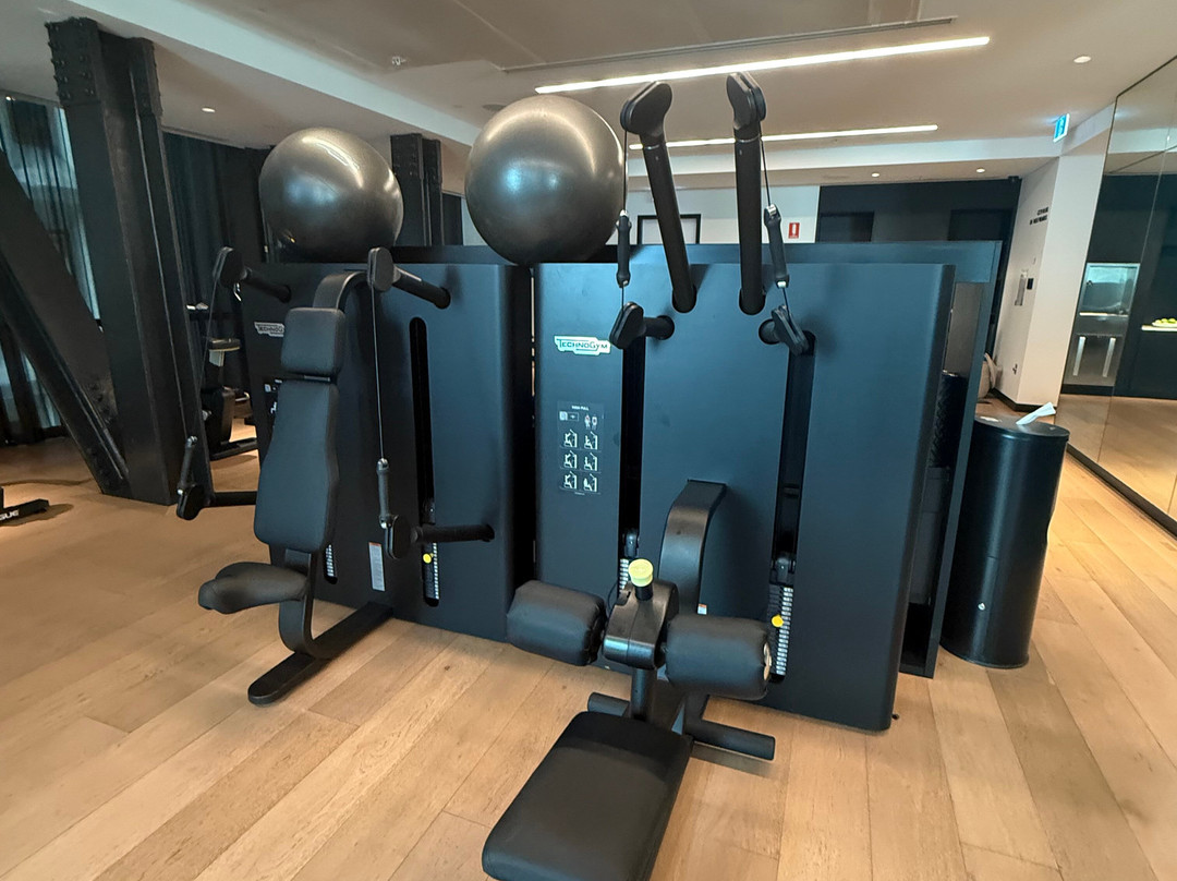 Little National Hotel Sydney主图