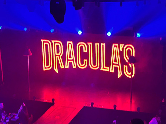 Dracula's Cabaret-布罗德海滩必去景点