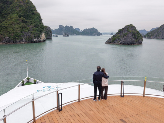 Elite of the Seas-下龙湾必去景点