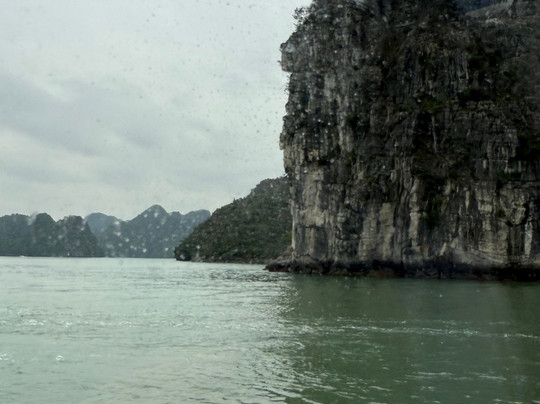 Erina Cruise-下龙湾必去景点