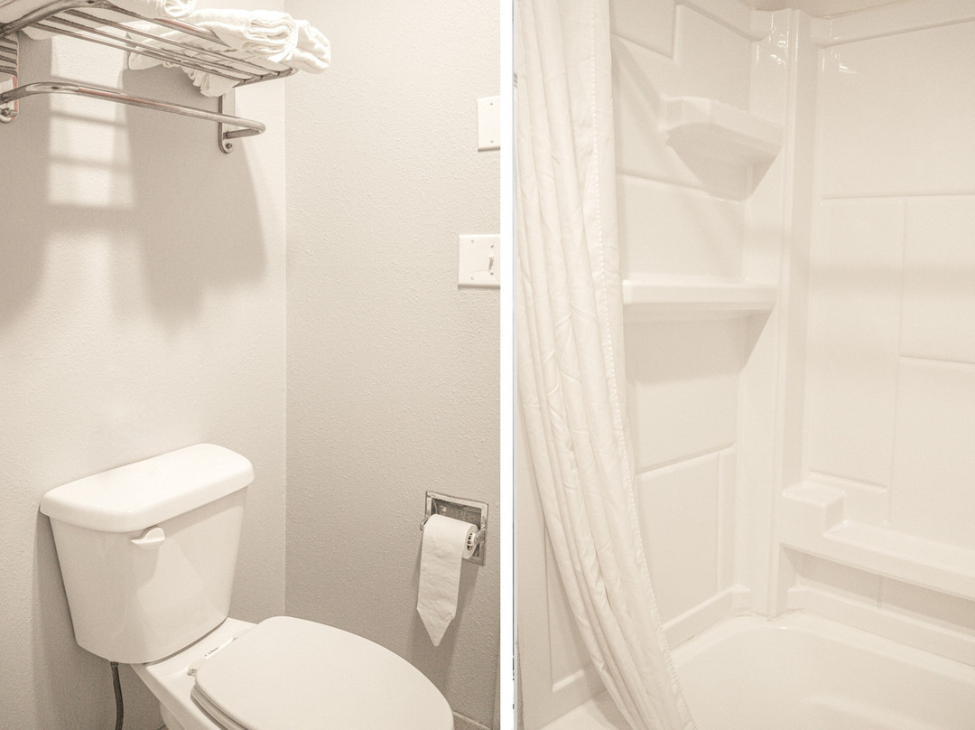 Capital O Aurora Inn Monett US 60