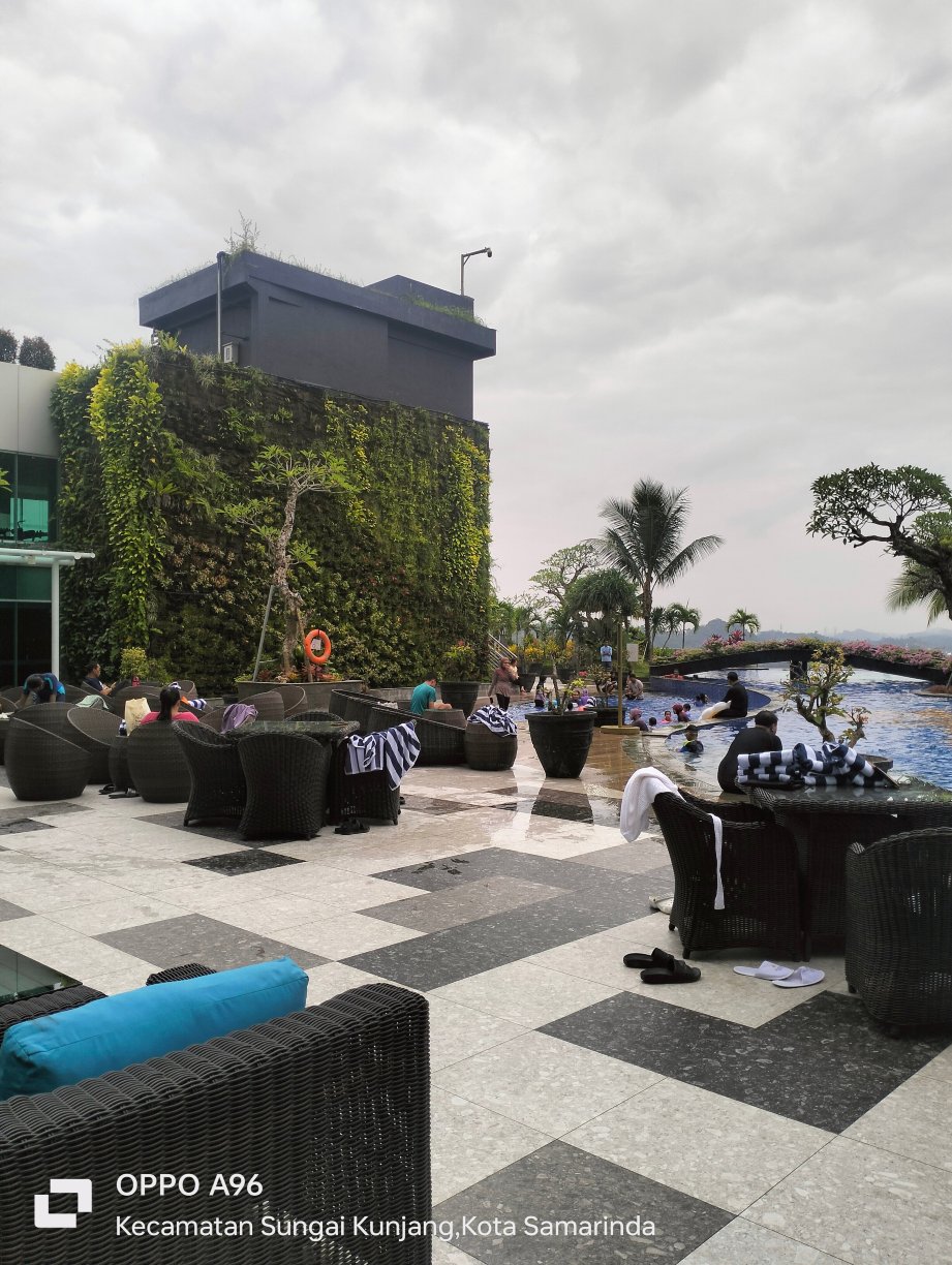 三马林达富国酒店-泳池