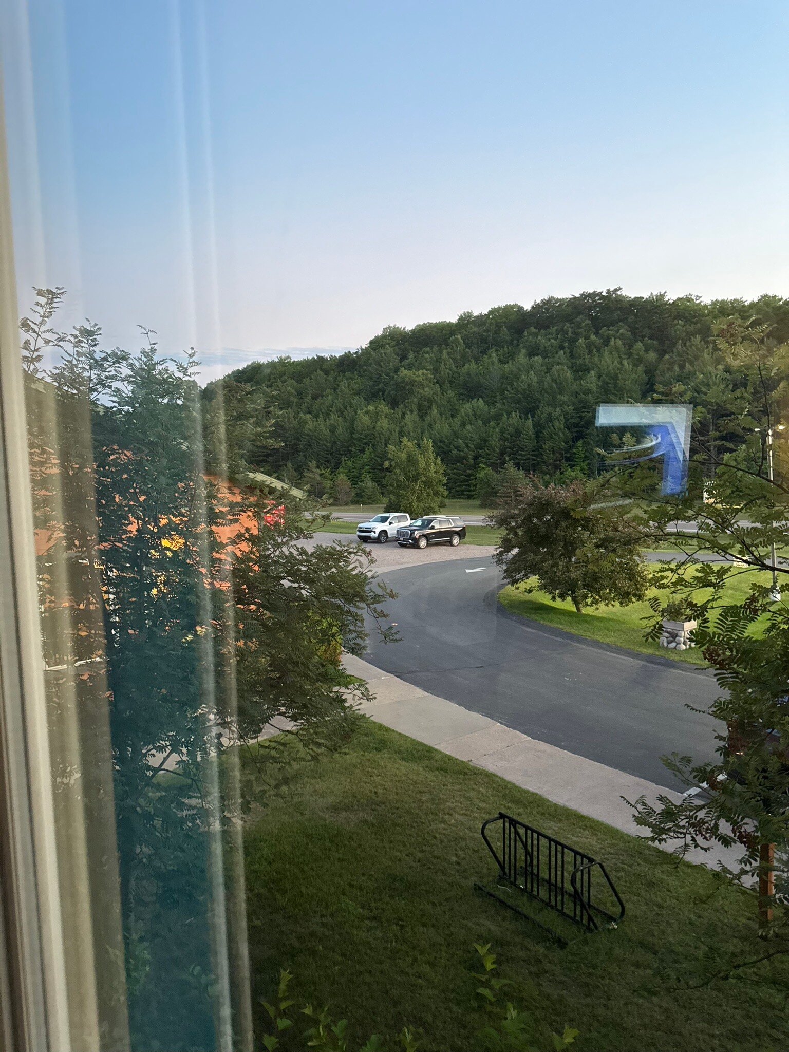 谬尼辛湖景智选假日套房酒店-官方