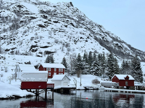 Brim Explorer Lofoten-斯沃尔韦尔必去景点