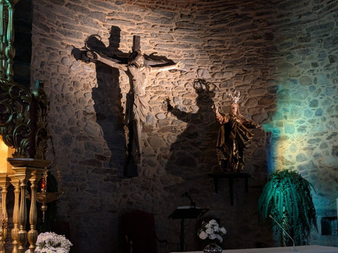 Iglesia de Santa Maria-Cacabelos必去景点